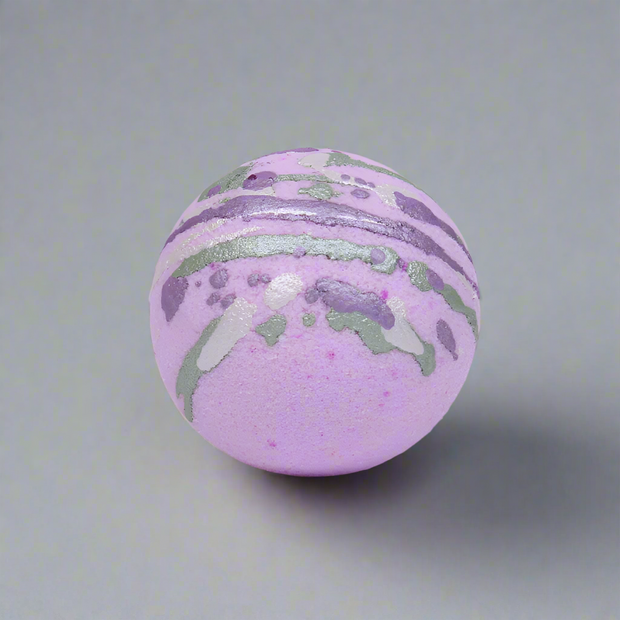 "Castle Gardens" Handmade Bath Bomb | Lilac & Gardenia Scent