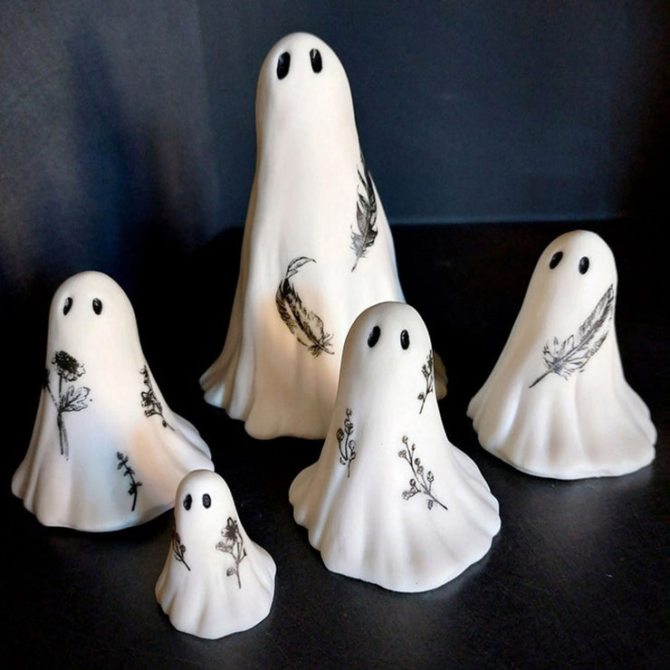 Ensemble de 5 figurines de la famille fantôme