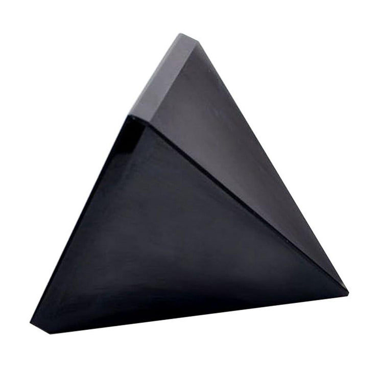 Pirámide de piedra de obsidiana de cristal natural